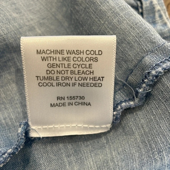 Jane + Delancey Women’s Denim Chambray Blue Casual Flowy Short Sleeve Top Size S - Picture 5 of 8